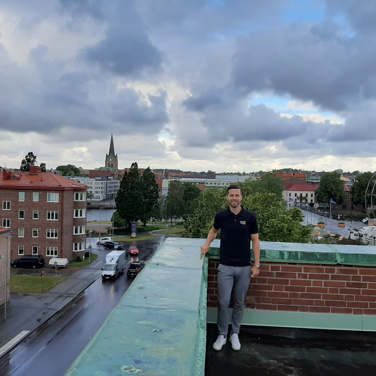 Vill du jobba med <a href="/smveckan/">SM-veckan</a> &amp; <a href="/Johnny_halmstad/">Johnny E</a> 2021 så passa på att ansök innan den 30 november till jobbet som > halmstad.se/naringslivarbe…