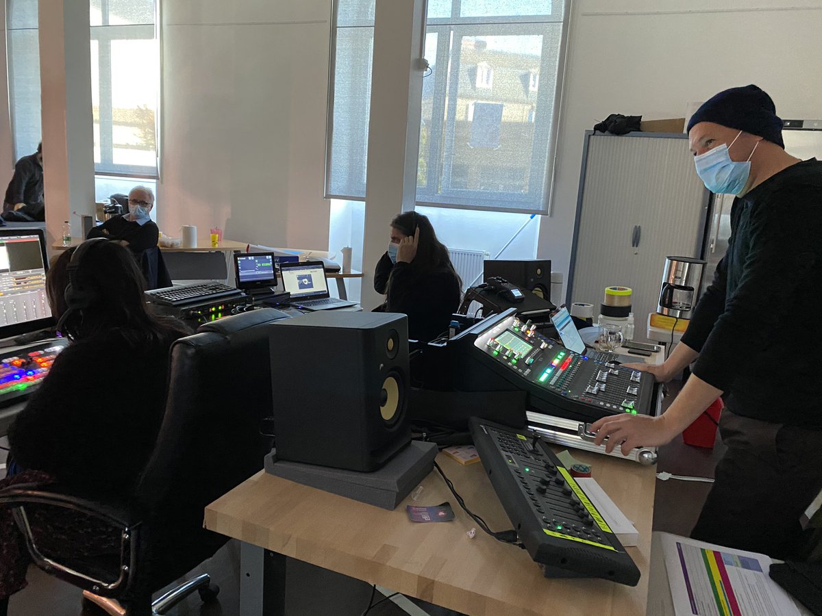 #debat dans 2 min ! Les équipes sont en place ! C est ici :

unilim.fr/elections-2020…