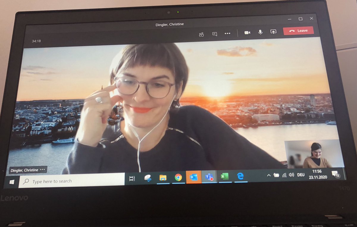 jessithomsadam's tweet photo. Großartiger virtueller Start in den Montag mit der gut gelaunten @punktefrau #virtuellemeetings #bcwglobal #lovemyjob https://t.co/yH44RiTgRn