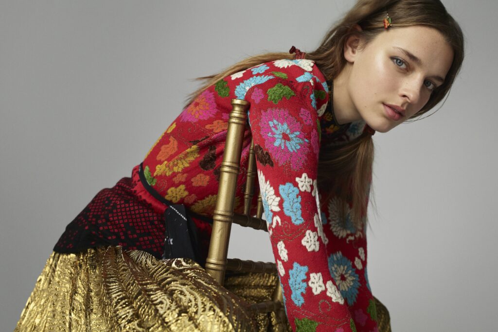 FASHIONRU1's tweet photo. Farfetch отчитался о рекордном росте товарооборота
Farfetch, ведущая глобальная технологическая платформа для модной индустрии в сегменте люкс, представила финансовые результаты за третий квартал 2020 года. https://t.co/gI67asJCLA https://t.co/zeJfWWpkUO