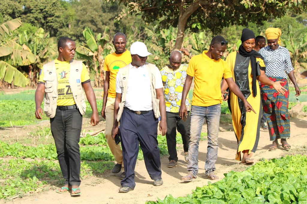 YouthconnektGN's tweet photo. IDENTIFICATION DES FEMMES MENTORS 
Après la Basse Guinée @YouthconnektGN for Women débarque en Haute Guinée. Les opérations d’identification des femmes #Mentors dans les localités de #Mandiana #Kouroussa et #Kankan se poursuivent. 
#600Femmes #Entreprendre #Mentorat #Formation https://t.co/bQdgY5uAQK
