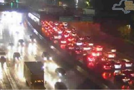 1010stewart's tweet photo. #Queens...SB #VanWyckExwy approaching #HillsideAve accident. You're PACKED back beyond the #KewGardensInterchange. @WINSTRAFFICNYC @1010WINS @NYC_DOT https://t.co/rPwWyzE4E9
