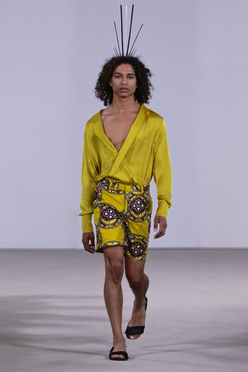 ModelTVShow1's tweet photo. @kev_rain  Walking @Elea03  in last weeks episode at @samenswearweek 
 
📸 @SDRphoto

HMU @grpcr8

@SABC_2 
#ModelTVShow 
#SABC2 
#SAMW  #ss20 https://t.co/5u1hJBYtrS