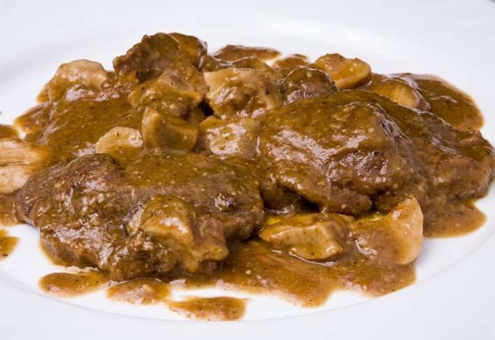 Cal_fusteret's tweet photo. Ara que s'acosta l'hora de dinar, us mostrem un dels nous plats precuinats: Fricandó de vedella 🍽️🥩
🛒Ja està disponible a https://t.co/Jvk3Njs7Uy per entrega a domicili
#cuinemperatu #vedellaeco https://t.co/GdfWwbeDiL