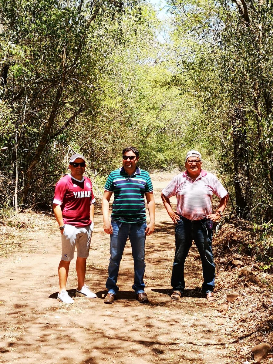 CenCarVolante's tweet photo. Directivos del Centro Carmeño de Volante CCV, realizan verificación de los tramos para el Rally 2020🏎️ 🏁en el distrito de Carmen del Paraná - Itapúa. Te esperamos el 5 y 6 de diciembre a esta verdadera fiesta en el sur del país.👇 https://t.co/8a8G8Jgpcy