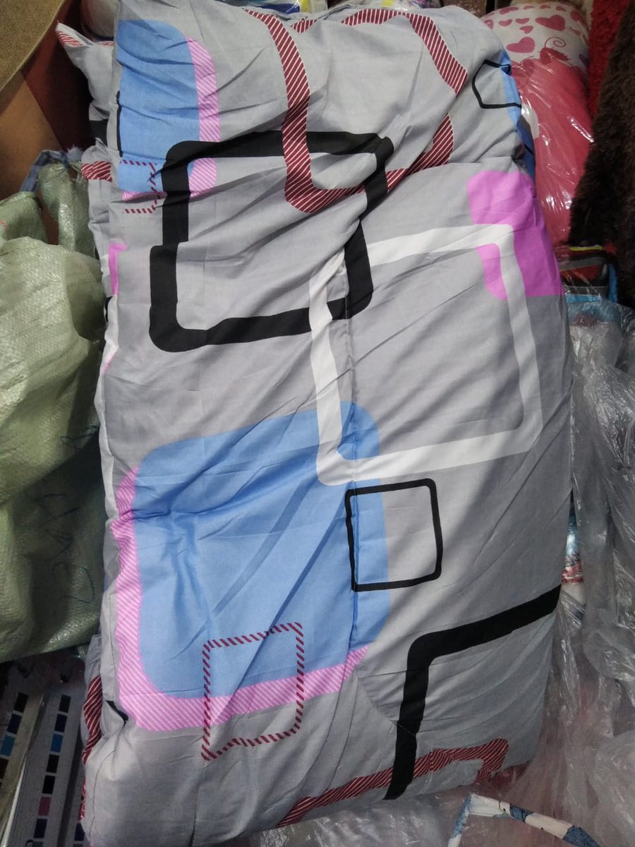 FashionPalace8's tweet photo. @MillicentOmanga Kindly retweet my customer could be on your TL
Cotton Duvet with 1 matching bedsheet and 2 pillow cases

4by6 at 1900
5by6 at 2100
6by6 at 2200
Contact 0721450065/0711699704
We do deliveries
#UhuruAtWork
#BBIReport
Thika
Eldoret
Atwoli https://t.co/k8EV7bHXbD