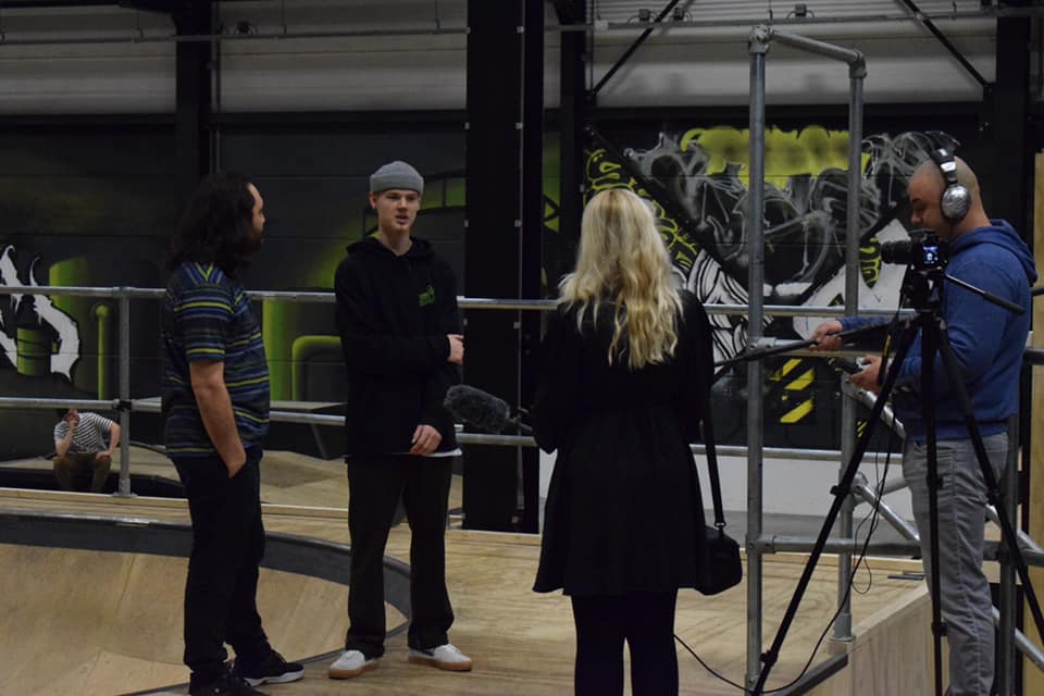 Afgelopen vrijdag hebben we de week afgesloten met  opnames bij De Skate Centrale. Onlangs geopend in Amersfoort.