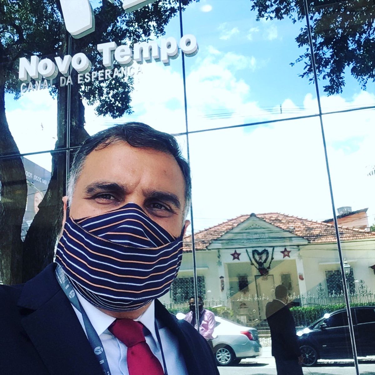 prlazarolima's tweet photo. Alegria Participar da                   V Assembleia UNeB https://t.co/VuO6KHjxfW