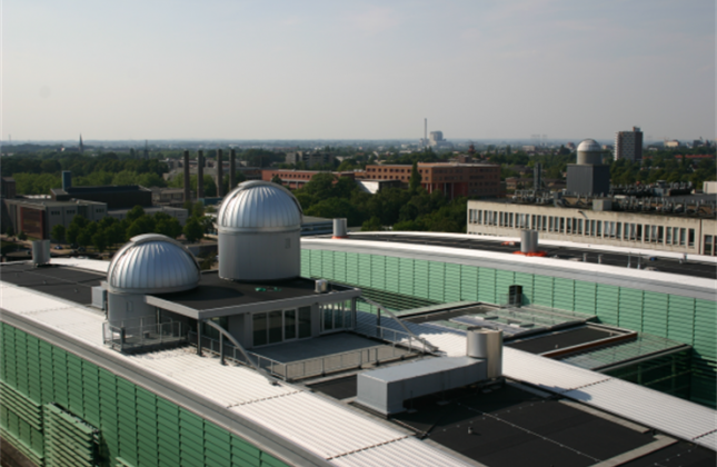 AstronomieNL (@astronomienl) on Twitter photo * vrijdag 27 november, 19u00 *
Sterrenkijkavond: Radio-astronomie achter de maan (Engels, online vanuit Nijmegen). Met <a href="/MarcWolt/">Marc Klein Wolt</a>. astronomie.nl/agenda/sterren… * vrijdag 27 november, 19u00 *
Sterrenkijkavond: Radio-astronomie achter de maan (Engels, online vanuit Nijmegen). Met <a href="/MarcWolt/">Marc Klein Wolt</a>. astronomie.nl/agenda/sterren…