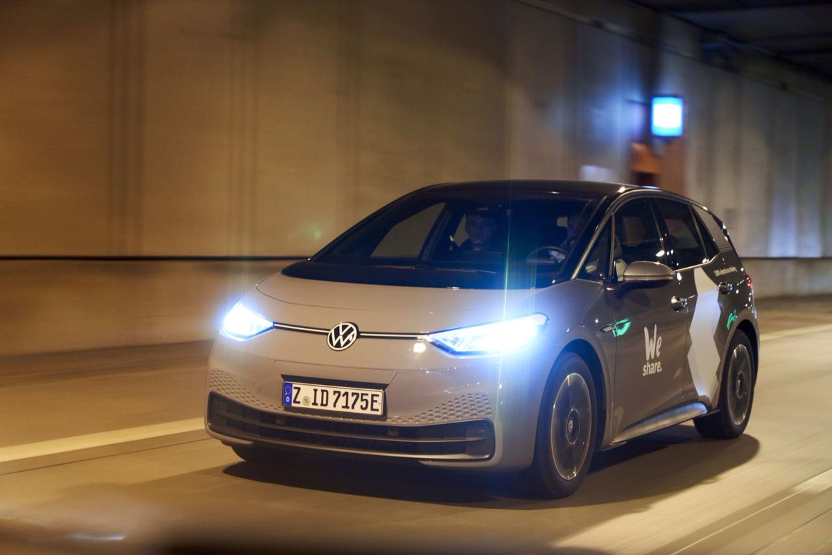 Der neue #Volkswagen ID.3 ist da und die #WeShare Flotte bekommt das Modell-Upgrade. In den kommenden beiden Jahren ersetzten wir alle 1.500 e-Golfs in #Berlin mit dem neuen ID.3. Seine hohe Reichweite und der größere Innenraum bieten weitere Einsatzmöglichkeiten im Carsharing.