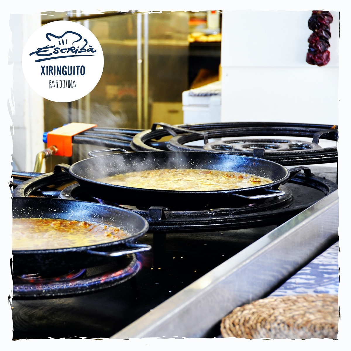 XiringoEscriba's tweet photo. ¡En el Xiringuito Escribà ya estamos abiertos! ¿Vienes?
Haz tu reserva llamando en el 932 21 07 29 o a través de Tenedor.

Y si lo prefieres para llevar haz tu pedido llamando en el 932 21 07 29 o pide a Glovo y te lo llevamos. https://t.co/zVAlJsWwdN