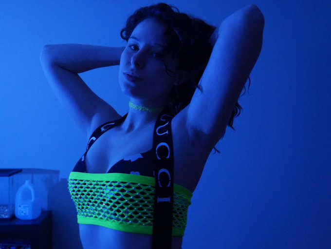 Wanna trade pics?  📷📷📷 Let's chat at https://t.co/NolrY2XsOJ @SextPanther https://t.co/YmMF0QEpXJ