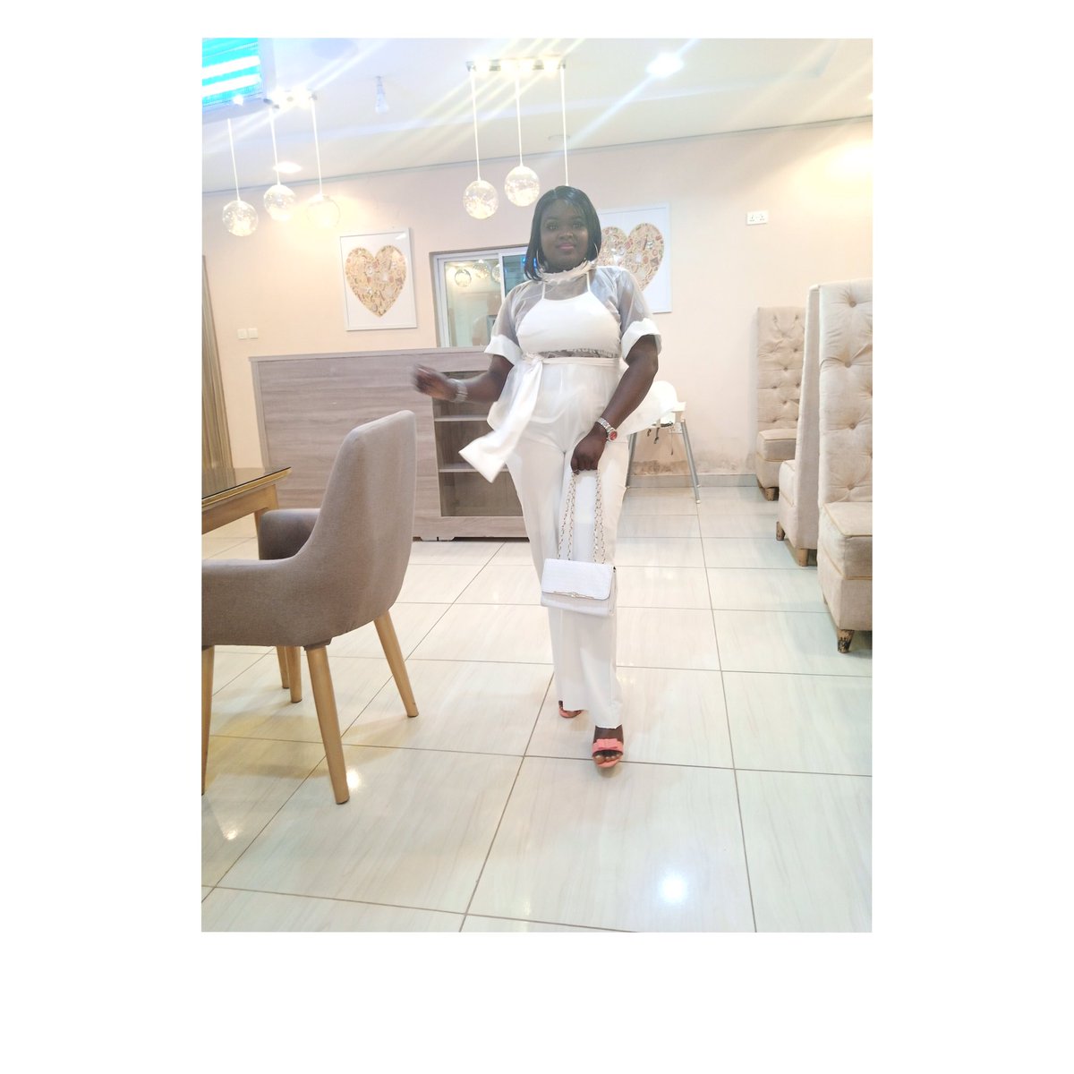 joy_Bubaa's tweet photo. Yoooo it’s ur gal 
Jay bee 
wahala for who no get better click to hangout n chop life🤷🏽‍♀️🤷🏽‍♀️ https://t.co/8bzLPqJjRd