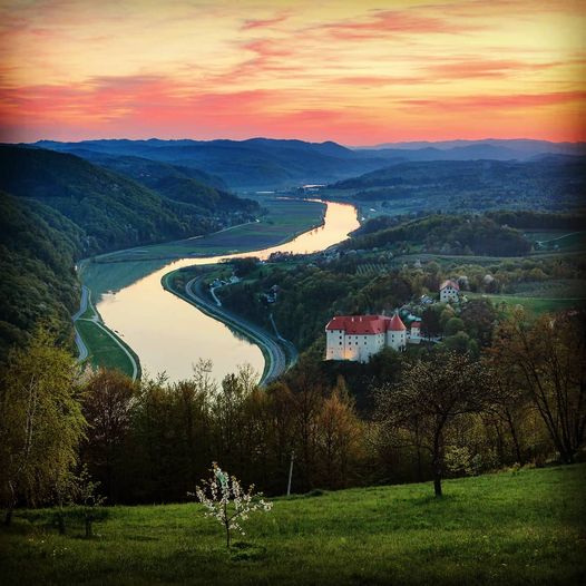 We are proud of the fact that our #machines are developed and built entirely in #Slovenia, the green heart of Europe, proving industrial technology can go hand in hand!