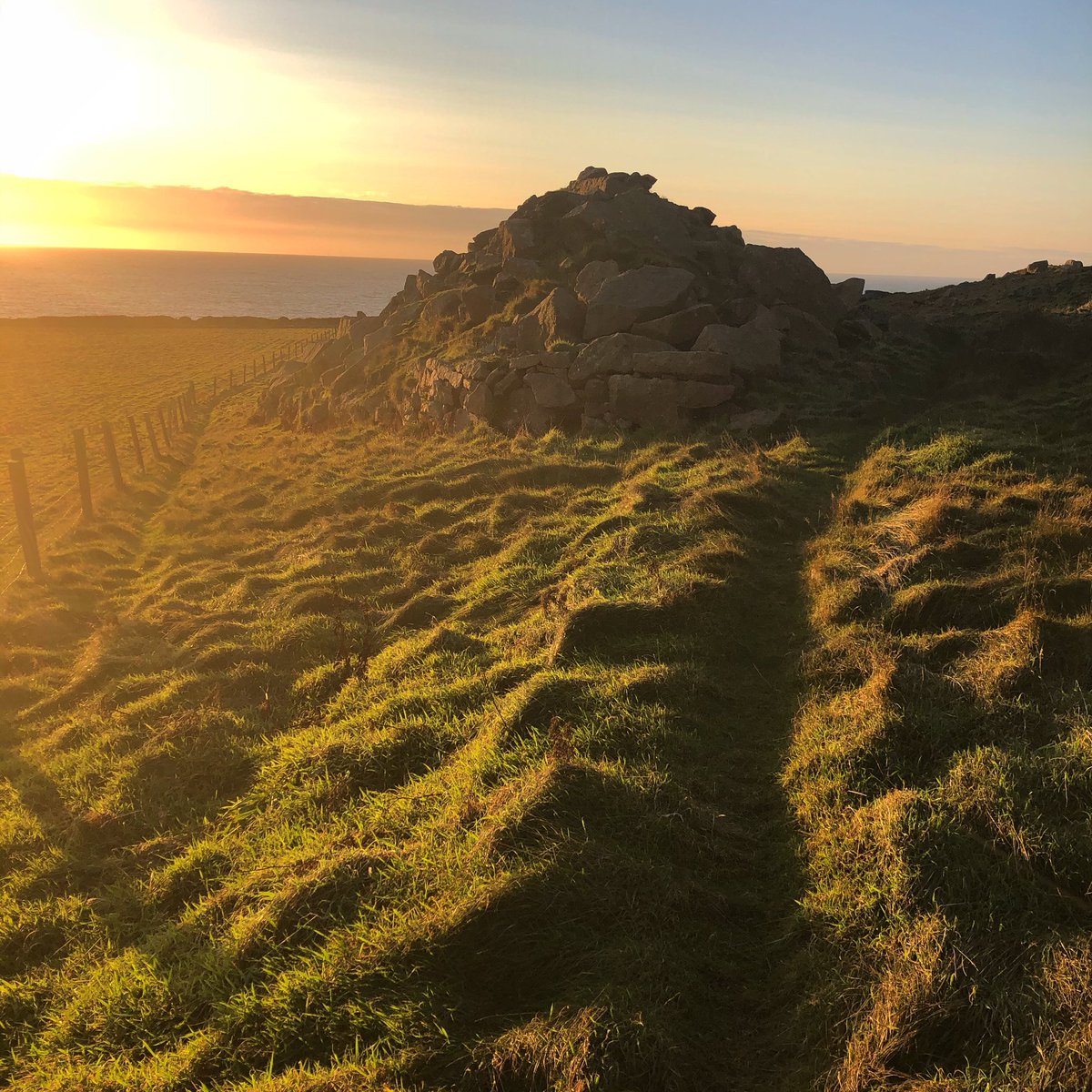 TideandCoast's tweet photo. Paths

Whether the changes has been forced on us or we’ve bitten the bullet, the path is still to be travelled.

Make the best of where you are now.

#coastalpaths #coastaltrails #coastlife https://t.co/etrS08w5TP