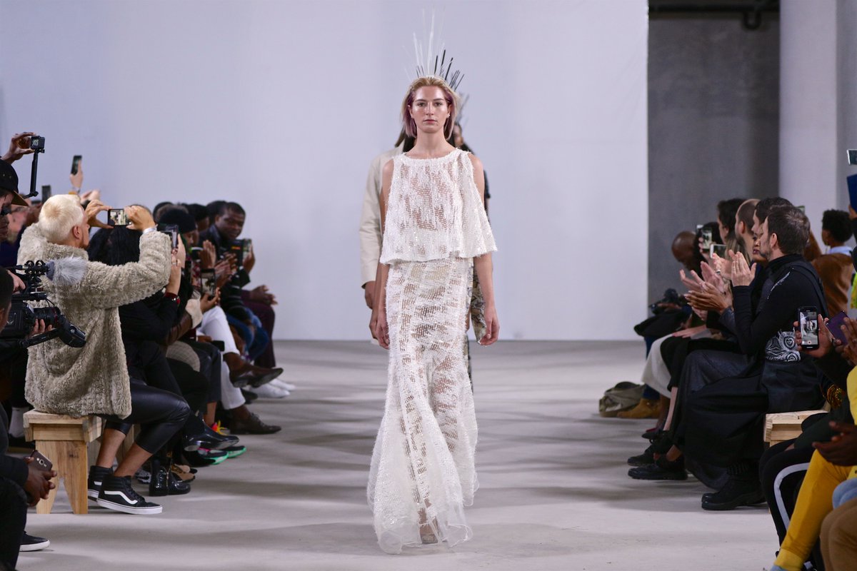 ModelTVShow1's tweet photo. @calli_c_camacho leading the @Elea03  finale in last weeks episode at @samenswearweek

📸 @sdrphoto
HMU @grpcr8

#ModelTVShow
#SABC2
#SAMW #ss20 https://t.co/GwWBl2hRnn