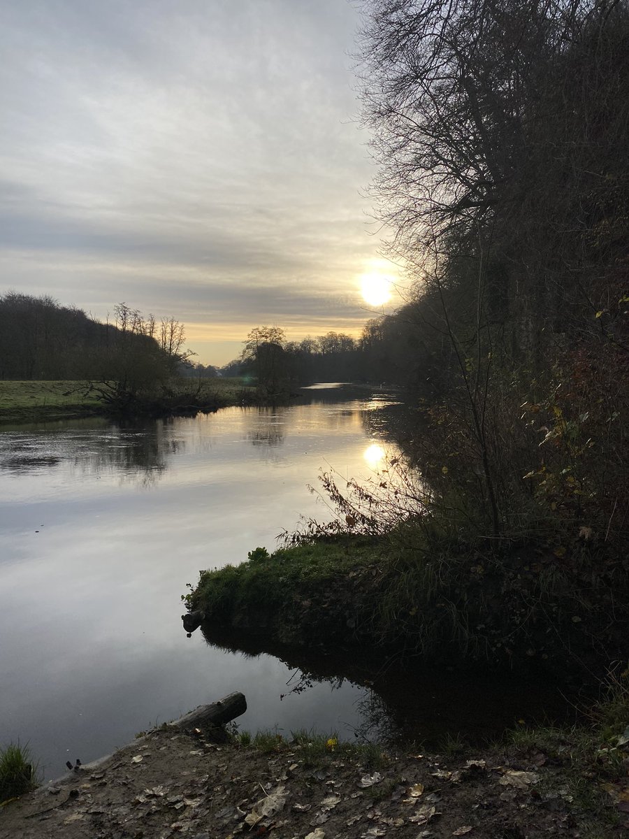 grymill's tweet photo. @SimonOKing @Astromackem That would take some beating, this is my daily inspirational pre work view https://t.co/NqcmmdIHve