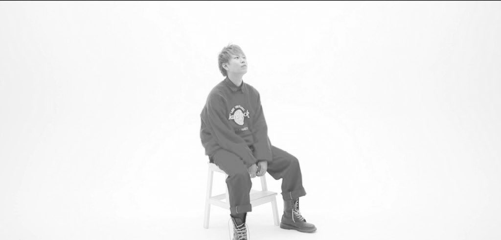 kitafox_mosir's tweet photo. 【MV公開中🎥】

🚦 新作MV『Orthodopes』🚦

⚠️メンバーのド派手な姿を見届けよ⚠️

⬇️ご視聴はYouTubeにて⬇️
https://t.co/qBarZ55uHt

#キタフォックス #orthodopes https://t.co/hKh6Dhxbpy