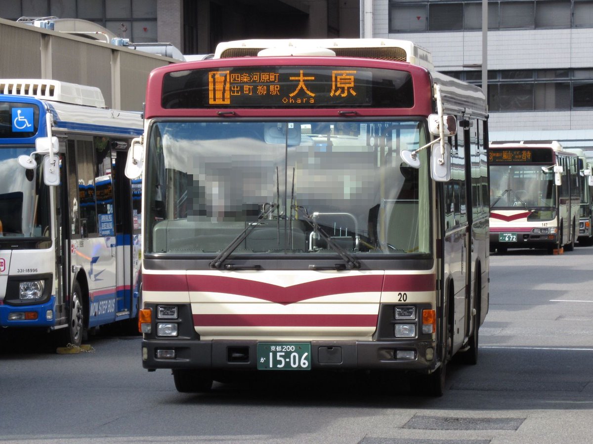 ｉｋｙｓ Sur Twitter 年11月23日 京都市バス 京阪バス 京都バス 京都駅前 No 4 京都市交通局 京都市バス 京阪バス 京阪 京都バス １枚目 １７系統 1506 ２枚目 ５７系統 34 ３枚目 急行１０６系統 1255 T Co Uzgoih1lz3