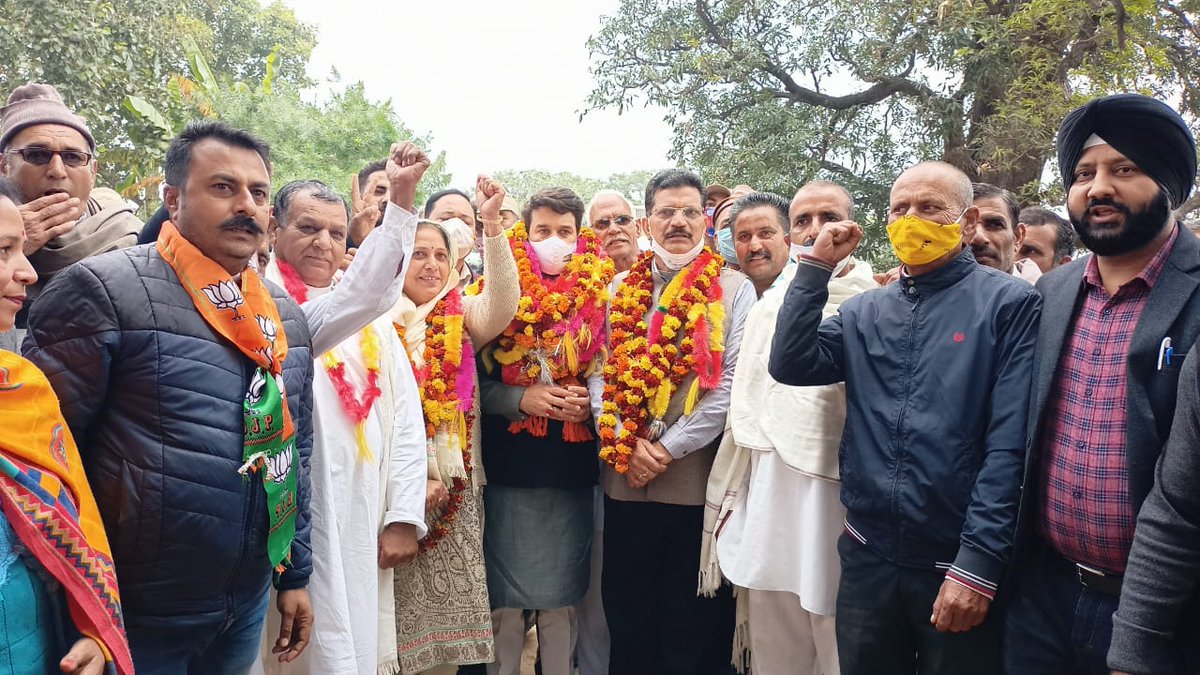 BJP4JnK's tweet photo. #DDCElections
#JKWithBJP
Union MoS &amp; Election Incharge Jammu &amp; Kashmir Sh. @ianuragthakur addressed a series of meetings at #Rajpura in District Samba, #Hiranagar &amp; #DingaAmb in District Kathua.

https://t.co/cY5VykIPKY https://t.co/gepEDXB0Wl