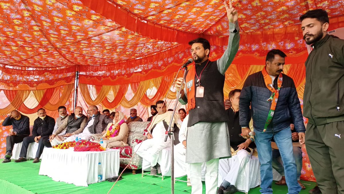BJP4JnK's tweet photo. #DDCElections
#JKWithBJP
Union MoS &amp; Election Incharge Jammu &amp; Kashmir Sh. @ianuragthakur addressed a series of meetings at #Rajpura in District Samba, #Hiranagar &amp; #DingaAmb in District Kathua.

https://t.co/cY5VykIPKY https://t.co/gepEDXB0Wl