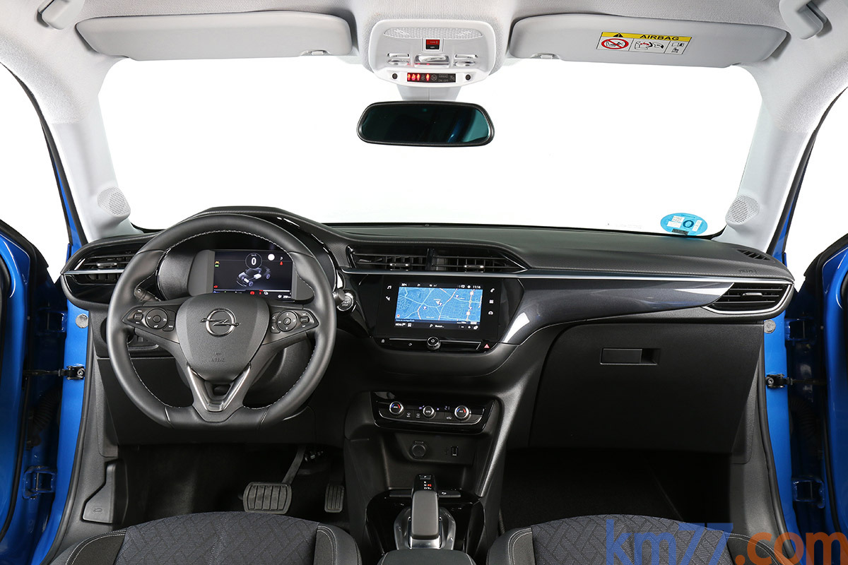 km77com's tweet photo. #Opel Corsa-e | Prueba

Es un modelo silencioso, ágil y confortable. Su consumo no es bajo y su autonomía real es de unos 250 km en un uso mixto. Tiene un motor de 136 CV. Desde 29 200 euros, algo menos que sus principales alternativas. 

https://t.co/fcIA6BDToi https://t.co/mM7uPmWlYt