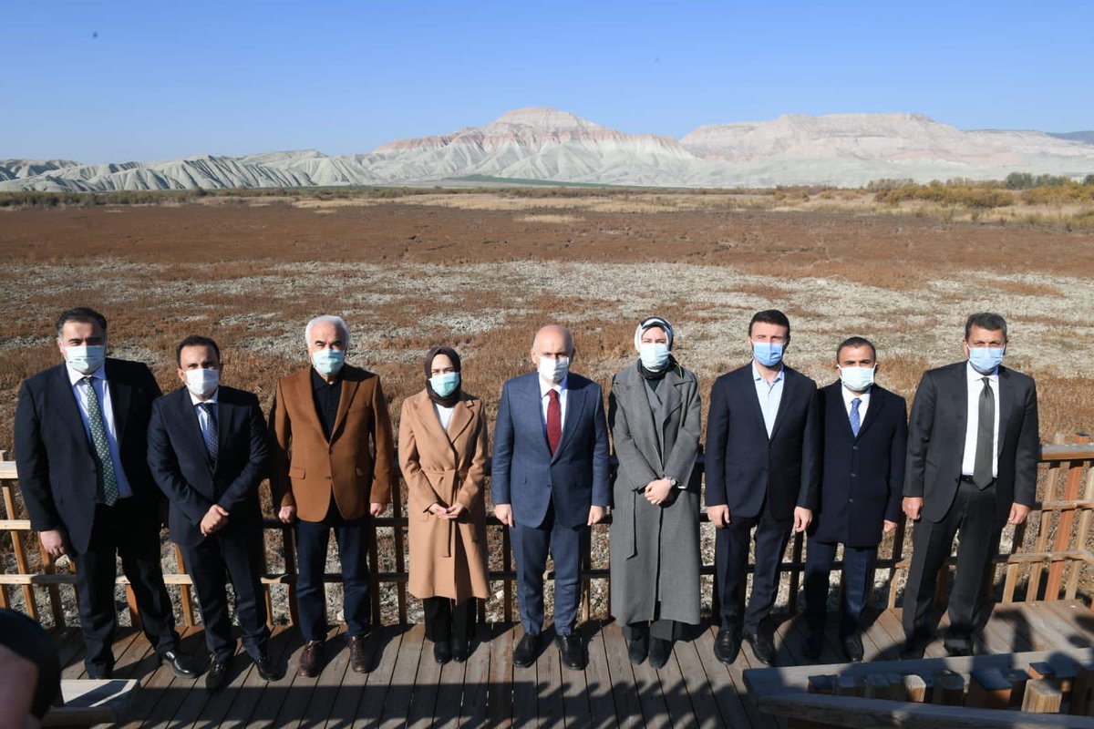 akaraismailoglu's tweet photo. #Nallıhan-Beypazarı Yolu Çayırhan Köprüsü ve Bağlantı Yolu projemiz ile;

Nallıhan Kuş Cenneti'ni hakettiği tabiatına kavuşturmak için bölgeden geçen mevcut yolu kaldırarak, doğaya zarar vermeyen bir tünel imalatı yapıyoruz. 

Doğa ve insan her zaman birinci önceliğimiz. 🌲🌿🐦 https://t.co/WKAASIgvZi
