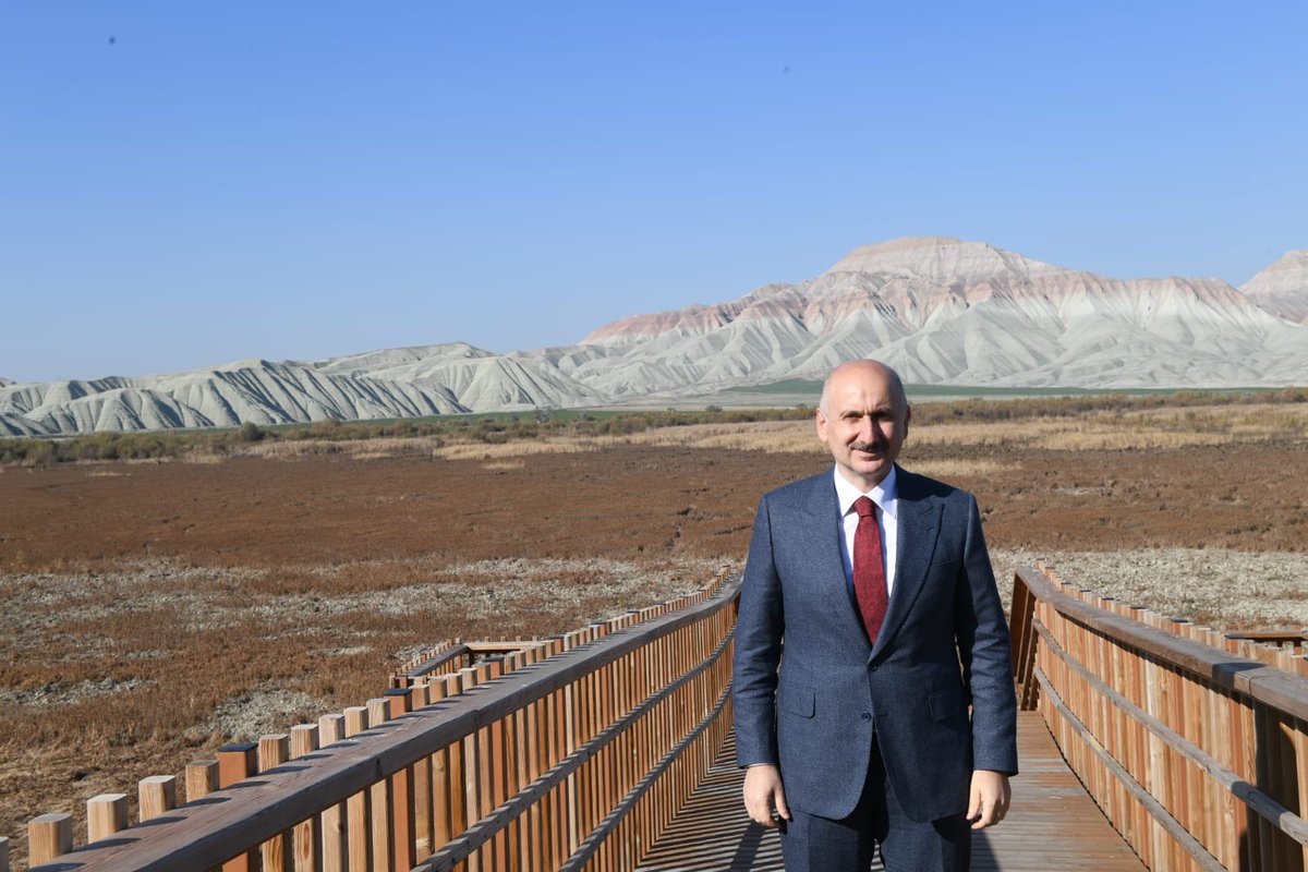 akaraismailoglu's tweet photo. #Nallıhan-Beypazarı Yolu Çayırhan Köprüsü ve Bağlantı Yolu projemiz ile;

Nallıhan Kuş Cenneti'ni hakettiği tabiatına kavuşturmak için bölgeden geçen mevcut yolu kaldırarak, doğaya zarar vermeyen bir tünel imalatı yapıyoruz. 

Doğa ve insan her zaman birinci önceliğimiz. 🌲🌿🐦 https://t.co/WKAASIgvZi