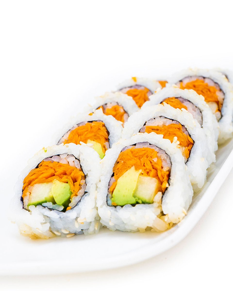 flavorism's tweet photo. 📣NEW SUSHI ROLL ALERT‼️
🥑Vegetable Roll🥕 - Carrot, Avocado, & Cucumber. Topped w/ Sesame Seeds
📸: Poke Sushi Dumpling
#flavorism #maki #avocado #avocados #sushi #stamfordct #foodgasm #stamfordeats #fooddelivery #ctbites #greenwichct #cteatsweek https://t.co/3QBVJBQqAq