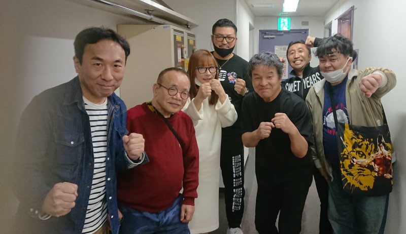 『あしたのジョーをさがして』かつてあしたのジョーが大好きだった方々が集まり、今もなお愛され続け語り継がれるあしたのジョー。ご観覧された皆様が主人公です。

《アニメ化50周年特別企画!『あしたのジョー』劇場版上映+トーク&ライブ》本日は本当にありがとうございました。感謝。 