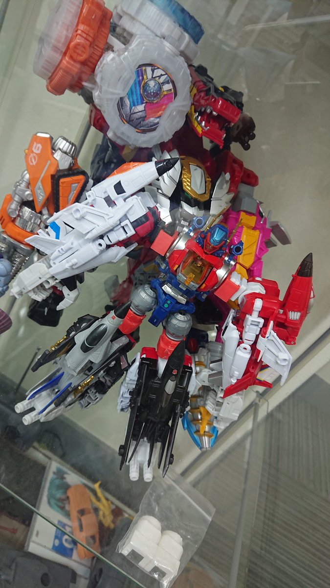disandbarth's tweet photo. 都内某所にて強換合体作品を展示中だぜ!( ・`д・´)
#3DGAN https://t.co/QcYFP2h5tp