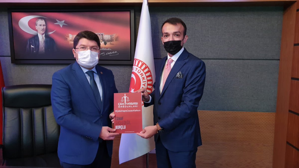 yilmaztunc's tweet photo. Çek Kanunu ile ilgili hazırladıkları raporu ve görüşlerini TBMM Adalet Komisyonu’na sunan Sn Haydar Zirek’e ziyaretleri için teşekkür ederim. @haydarzirek09 https://t.co/WTccJsKRy6