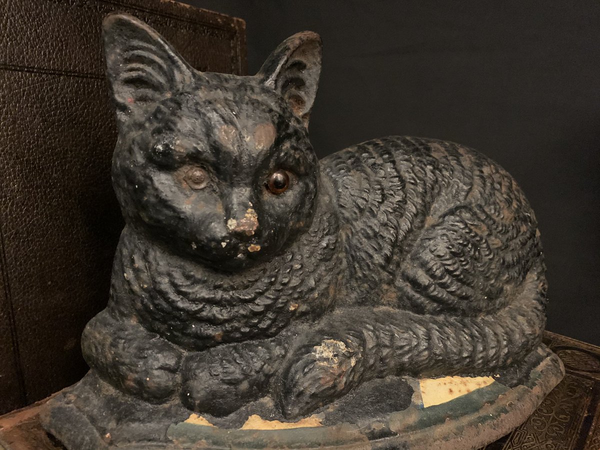 WickedVintageUK's tweet photo. Listing today, rare antique cast iron #CatDoorstop .... https://t.co/0wTfJGuVI5