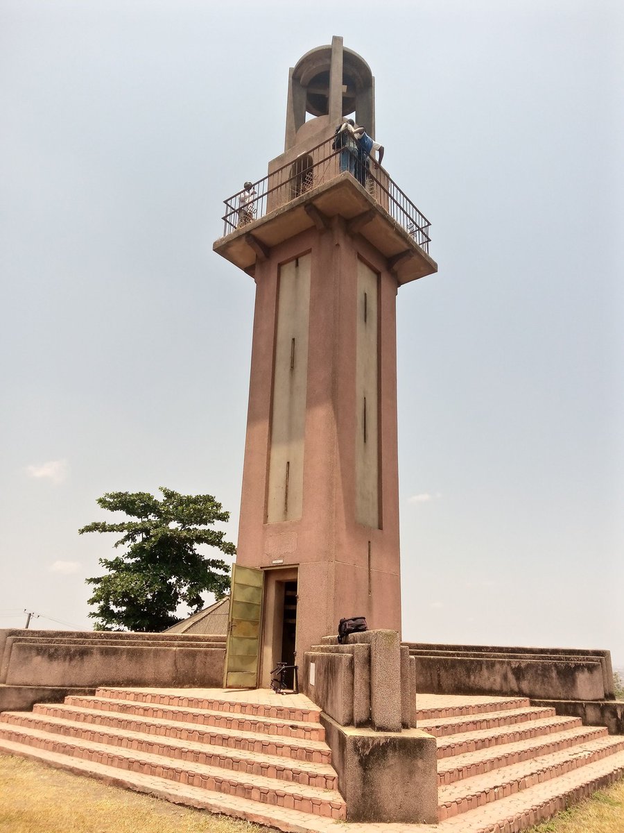 DamolaCyrus's tweet photo. #photography BOWERS TOWER https://t.co/3AUYiB8njl