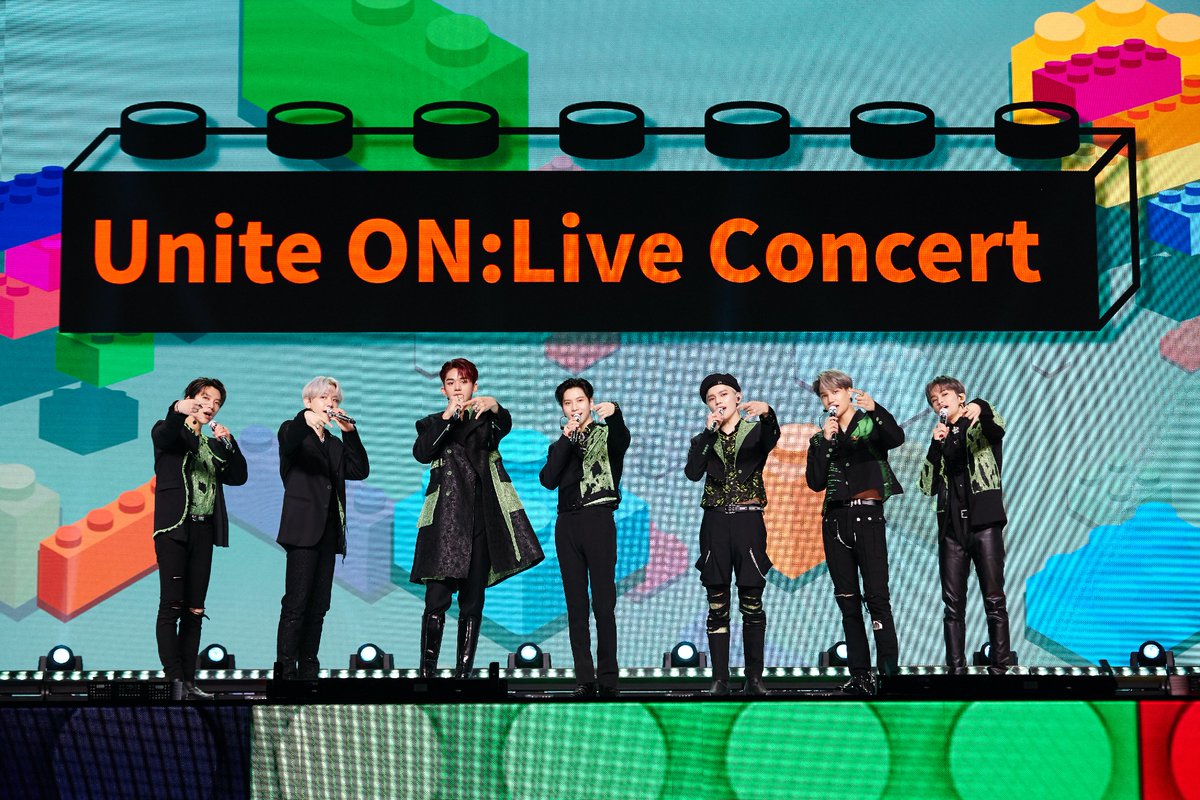 superm's tweet photo. 💚🖤

#SuperM #SuperOne
#UniteOn_LiveConcert #HallyuFestival #UniteOnxSuperM
#온한류축제 #한국콘텐츠진흥원 #KOCCA https://t.co/diMHzKhBYa