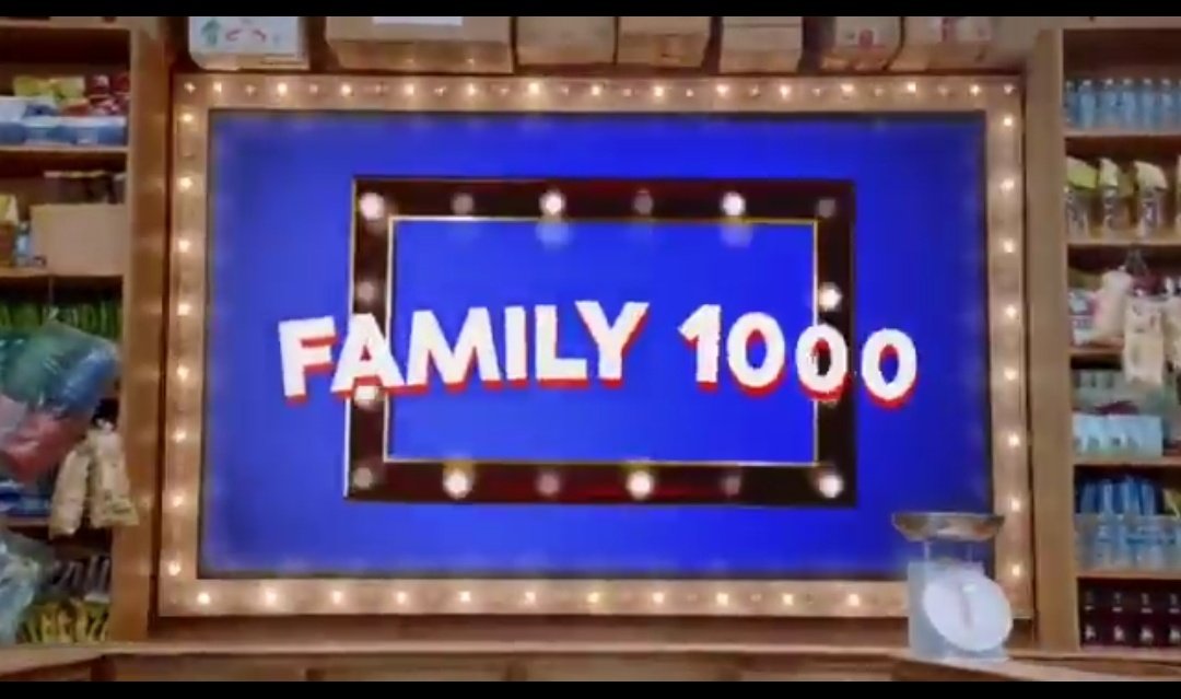 pipis's tweet photo. Satu detail penting kenapa namanya jadi Family 1000:

Harga sachet Hedensolitaire itu memang seceng. 😂😂😂 https://t.co/oth45AOcRr