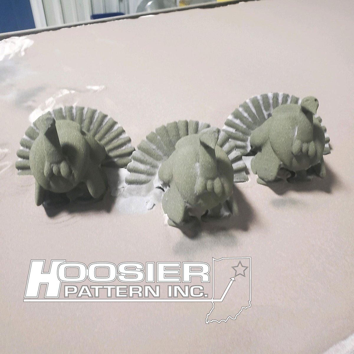 hoosierpattern's tweet photo. A flock of 3D printed sand turkeys fresh out of the job box this morning just in time for Thanksgiving. Just as a reminder - Hoosier Pattern will be closed this Thursday and Friday. #ManufacturingMonday
Happy Thanksgiving from everyone at Hoosier Pattern! https://t.co/4R6K1hYBlf