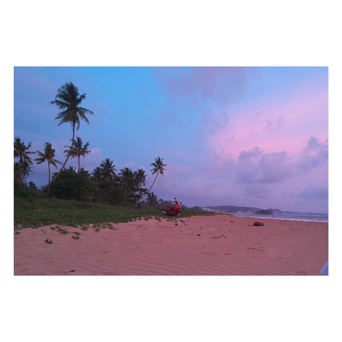 wearefromfuture's tweet image. #weligama #srilanka #vscox