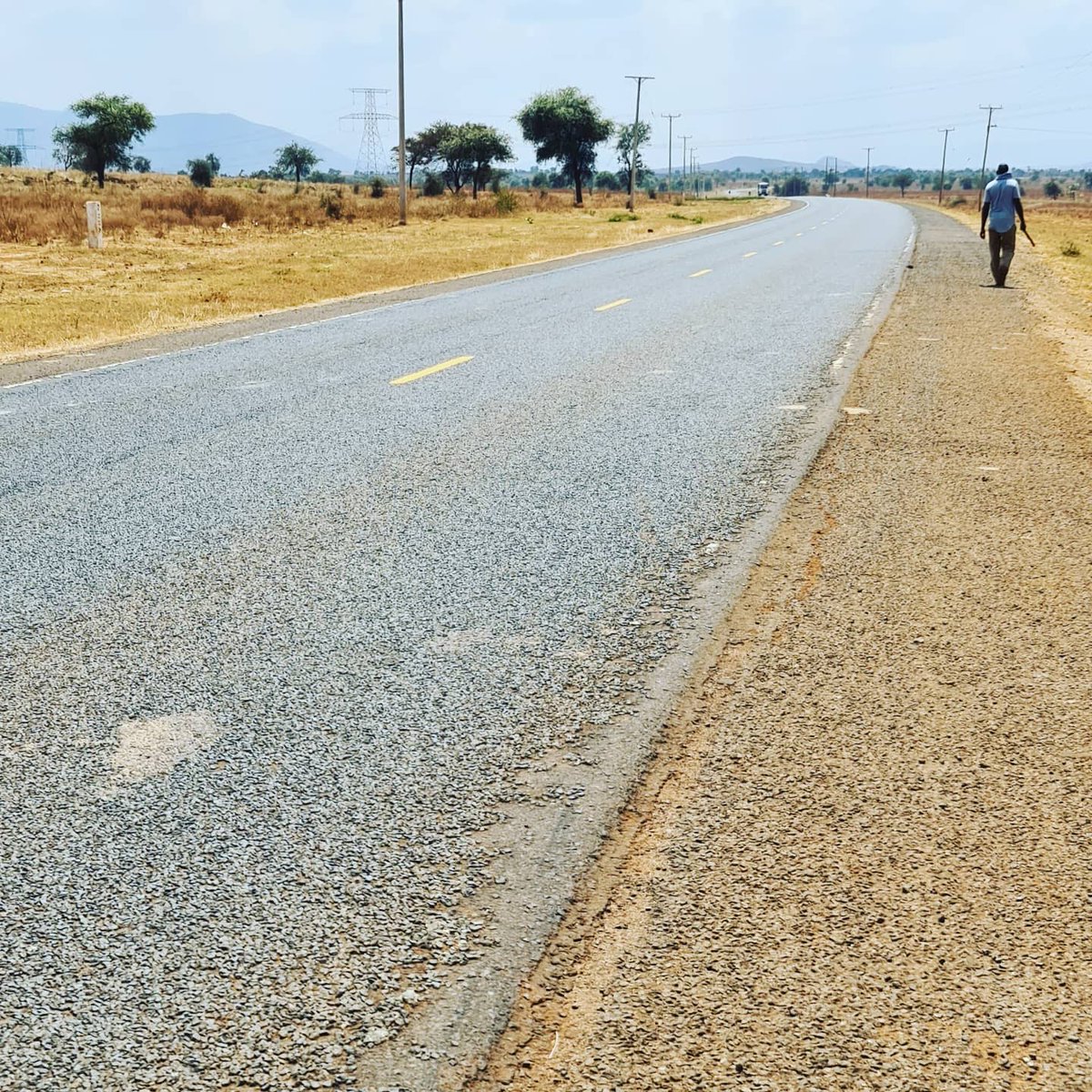 ArkbridgeP's tweet photo. This expansive 50 Acres of land is available #forsale in Emali along the Emali-Loitoktok Road
Selling at Ksh. 850K per Acre
βοΈ 0733 888378
π§ sales@arkbridgeproperties.co.ke
#Prime
#Land
#forsale
#InvestWithUs
#Subdivide
#Farm
#mondaythoughts https://t.co/1SNPdi8tmW