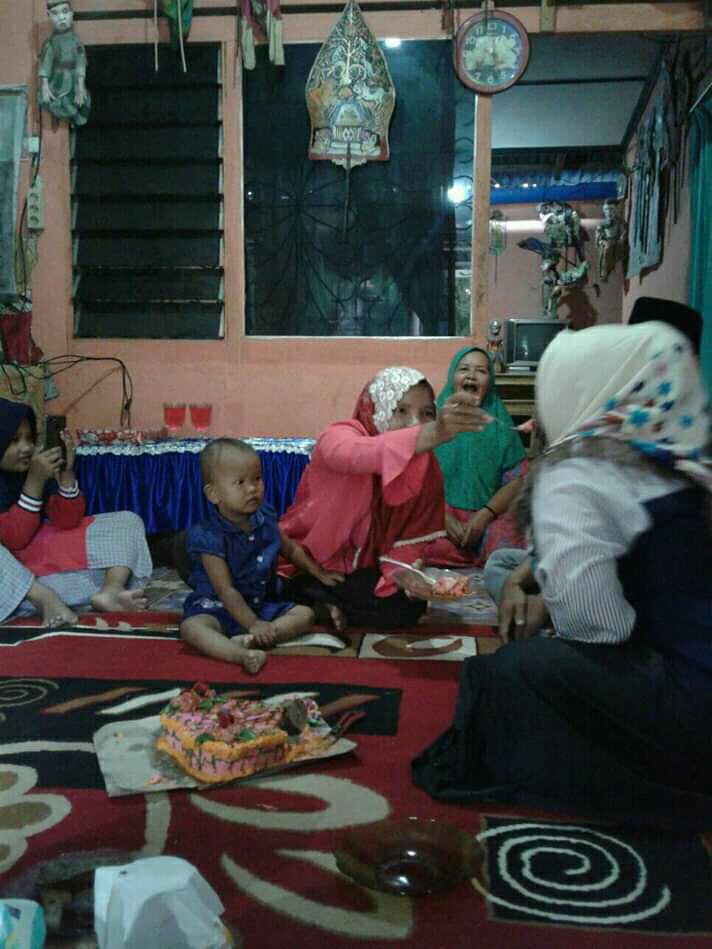 Makasi ya kak &amp; abang yang udah datang di acara ulta ku.. makasi kado ya?