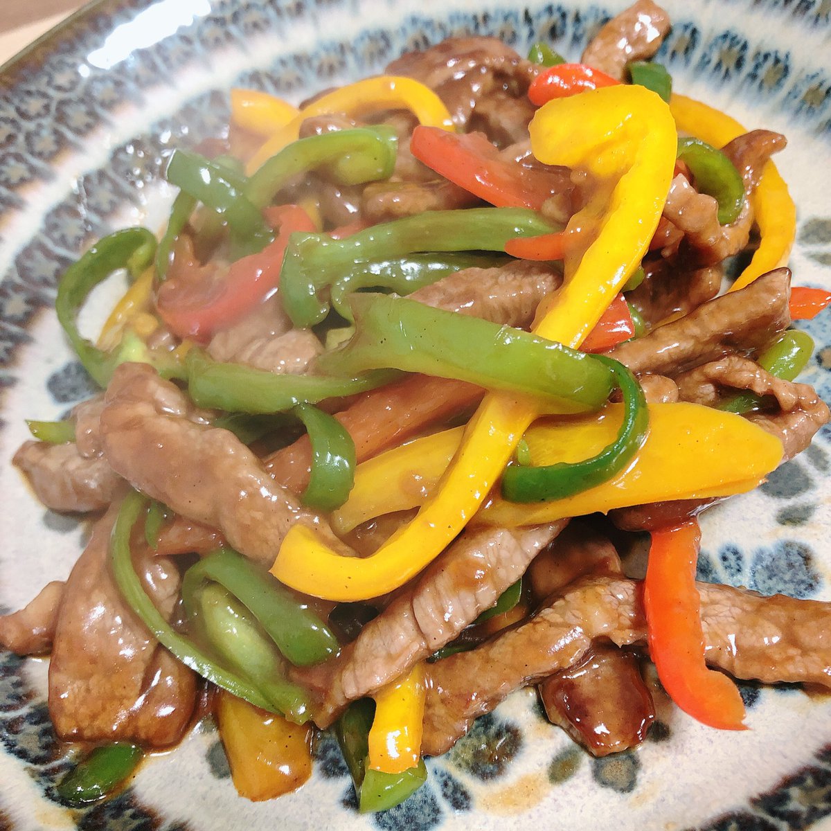 松井 恵理子 青椒肉絲の素を使うとなんでも青椒肉絲になるので素晴らしいです