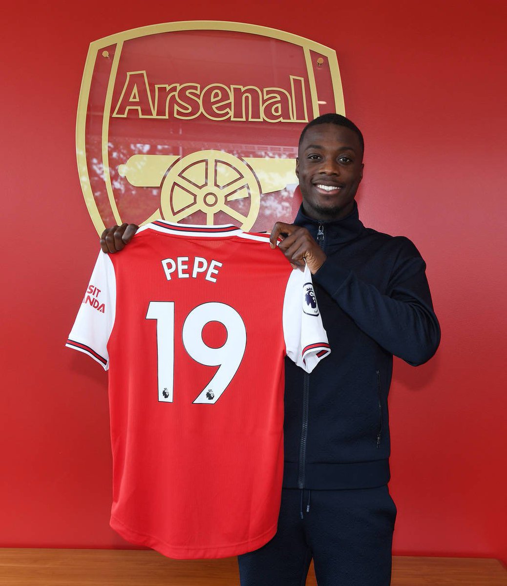 First let’s start with the basics. Pepe and Gervinho are both of Ivorian decent and both coincidentally signed for arsenal at the exact same age (24).