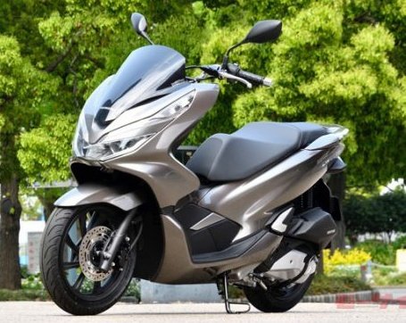 くぅ 鈍行型ケモ着ぐ製作系ライダー 新車のスクーターも良いですが 中古市場の Nsr125 とか Tdr125 とか Dt125r 小排気量を2stで補うのもまた楽しいよぉ ㆀ Z 250ccの2stはもう高額化してるけどこの辺りならまだワンチャン 赤男爵にもあるで
