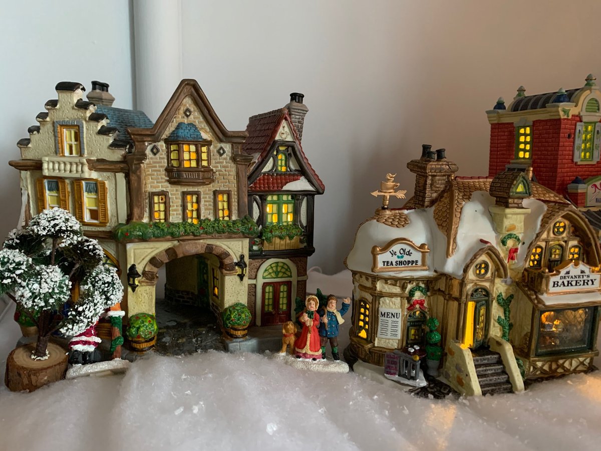 creativecomms5's tweet photo. Ok, so we know it's still November, but Christmas has arrived at Creative Communications 😀🎄 https://t.co/gZAVlZ0JEP