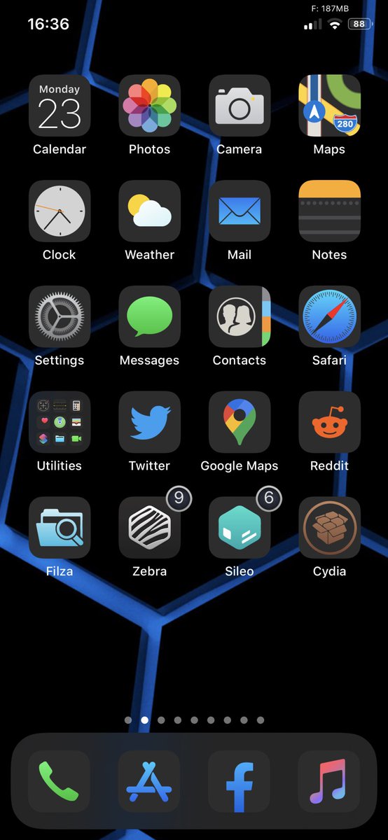Foxfort Mobile (@foxfortmobile) on Twitter photo I don't really use themes because i can't stare at my screen for more than 30 secs when i try them. But i finally found a cheap theme that is dark & keeps the original icon style. It's kara13 by <a href="/abdulkadirkls/">Abdulkadir Keleş</a>. Plus the guy did all my icon requests. Here is my light vs dark setup I don't really use themes because i can't stare at my screen for more than 30 secs when i try them. But i finally found a cheap theme that is dark & keeps the original icon style. It's kara13 by <a href="/abdulkadirkls/">Abdulkadir Keleş</a>. Plus the guy did all my icon requests. Here is my light vs dark setup