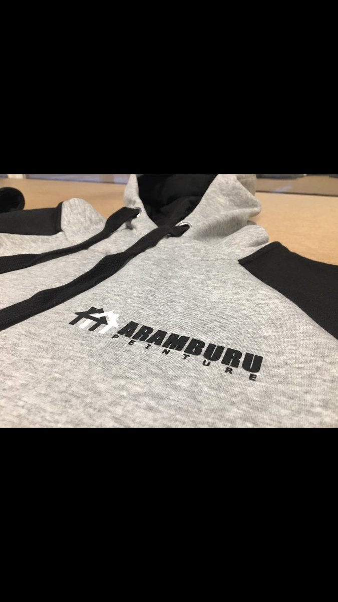 crowtextil's tweet photo. Sudadera realizada para #Aramburupeinture con vinilo textil #sudadera #textil #estampacion #crowtex https://t.co/VoqW1fWGSd