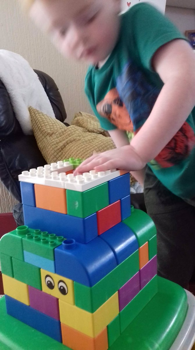 Forresters20's tweet photo. Ted building a hospital with a helipad! Munching the number 4 into shape! @ParkMalmesbury @MrsPike56272342 @MrsC1098765 https://t.co/ZeG0BJp3mT
