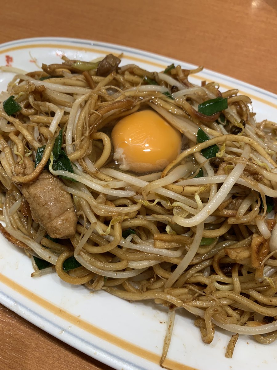 youary2's tweet photo. ダイエット4日目。

地球はやっぱ、黄色かったっす。

#焼きそば #美味しい 
#arytriry https://t.co/wDjbzVDqcP