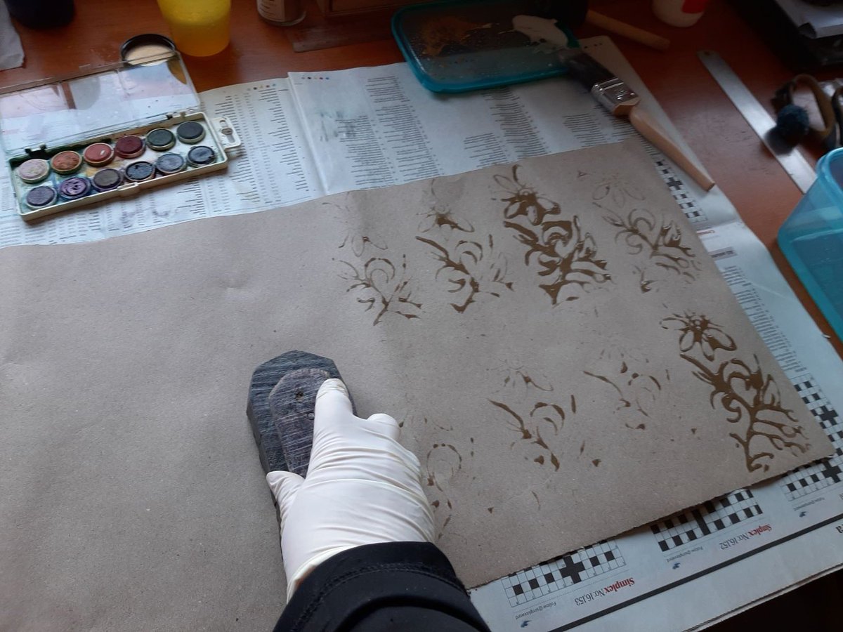 dlrArts's tweet photo. Artist Tara Ni Nualláin working on her wonderful pieces for #dlrArtworksHome 
This special project involves a range of artists from dlr creating artworks to be gifted to cocooning members of our local community. Supported by @creativeirl 
#InThisTogether #dlrcommunitycall https://t.co/AHsocdhaE5
