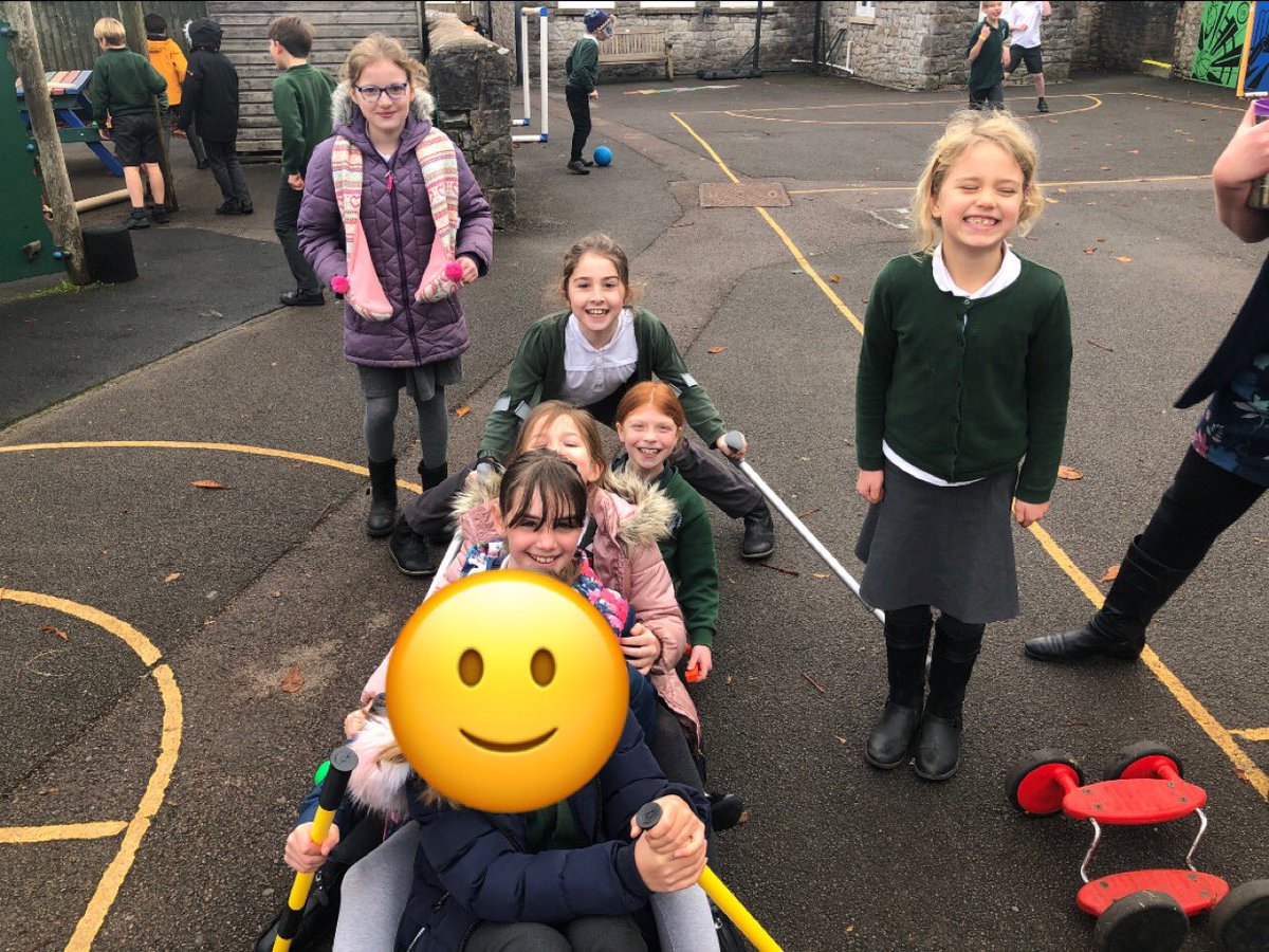 BlagdonPrimary's tweet photo. Weβve been having wonderful play at break and lunch today. Weβve been making the most of the weather and our Play Pod! #BPSplay #BPSoutdoorlearning #OPALplay https://t.co/TrT1Wbdph4